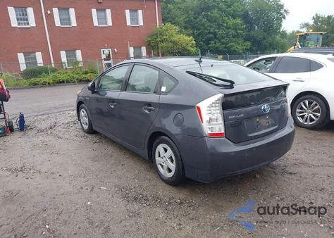 2011 Toyota Prius Three from USA, damaged, VIN JTDKN3DU8B5307334